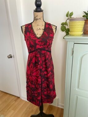 Simply Vera Vera Wang Red and Black Floral Midi Dress